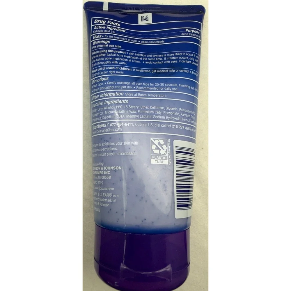 Clean & Clear Blackhead Eraser Scrub 5oz Salicylic Acid Acne Face Wash Oil-Free